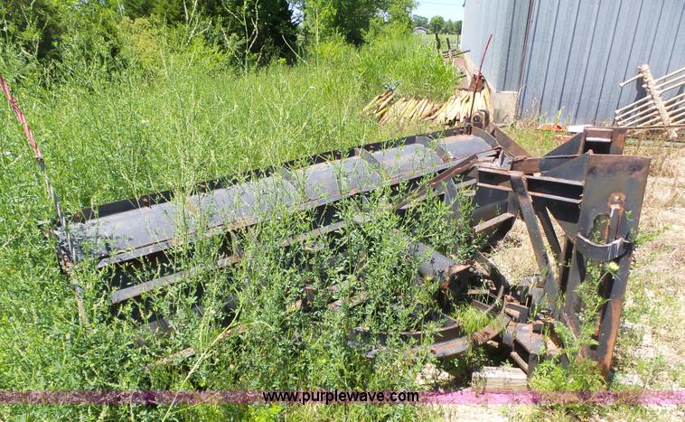 image for item BZ9582 1985 International S1700 dump truck