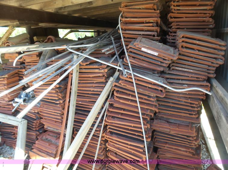 image for item BZ9584 Clay roof tile