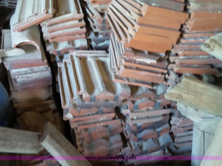 image for item BZ9584 Clay roof tile