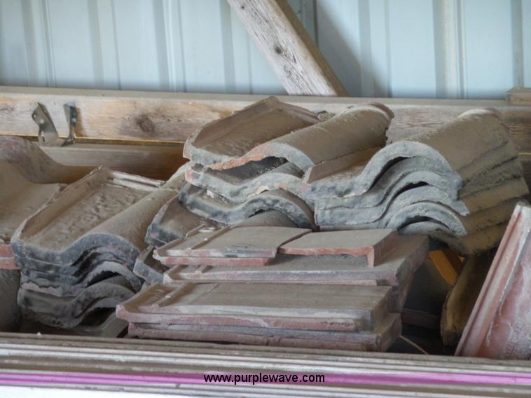 image for item BZ9584 Clay roof tile