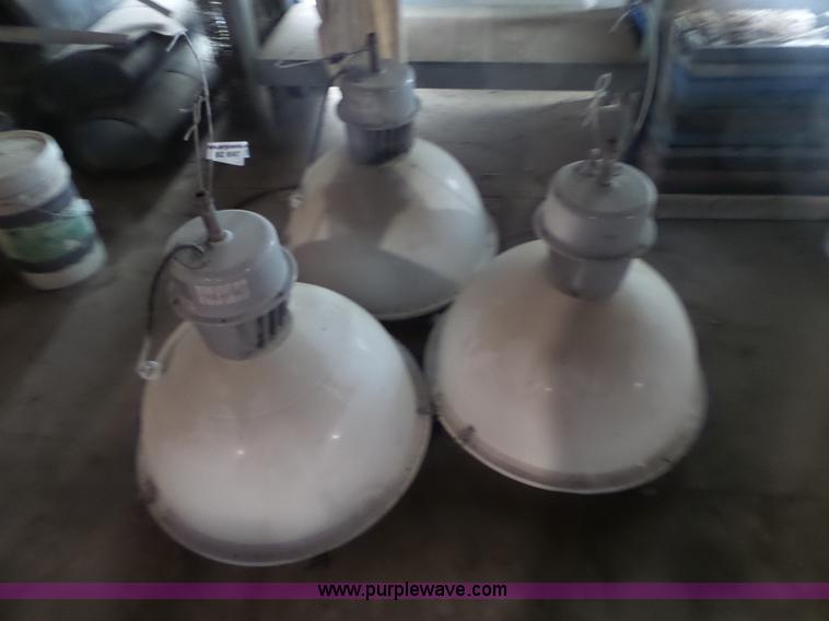 image for item BZ9587 (22) light fixtures