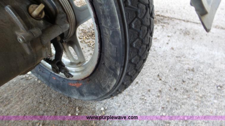 image for item CD9957 1986 Yamaha Jog moped