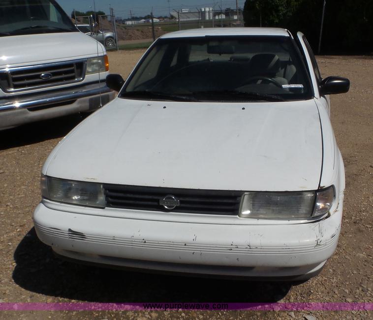 image for item CD9958 1992 Nissan Sentra