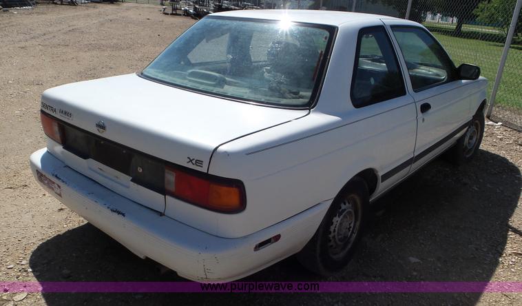 image for item CD9958 1992 Nissan Sentra