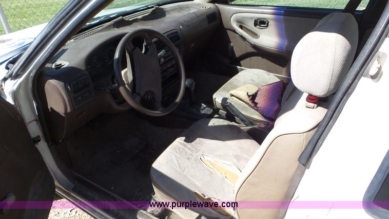 image for item CD9958 1992 Nissan Sentra