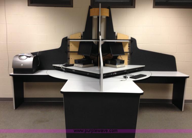 image for item F1467 (7) module work desks