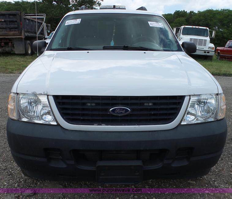 image for item J4051 2005 Ford Explorer SUV