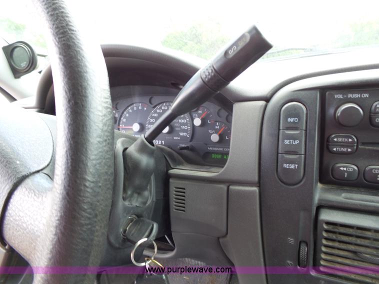 image for item J4051 2005 Ford Explorer SUV