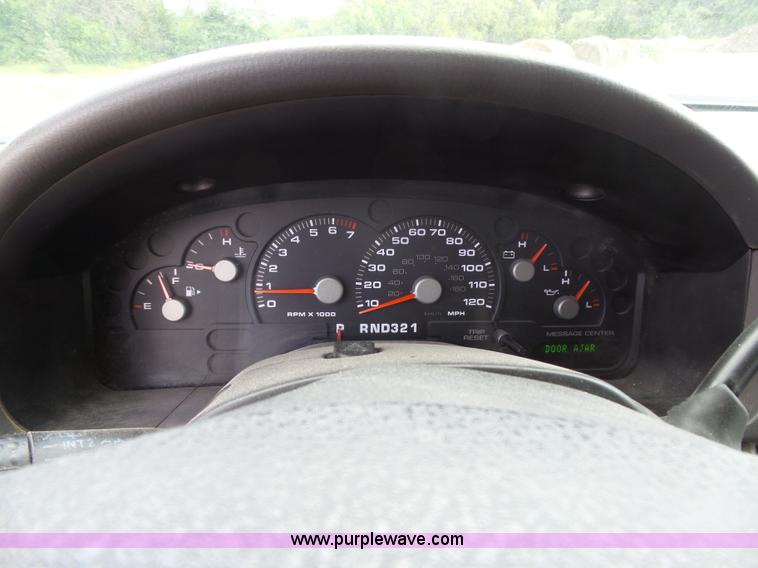 image for item J4051 2005 Ford Explorer SUV