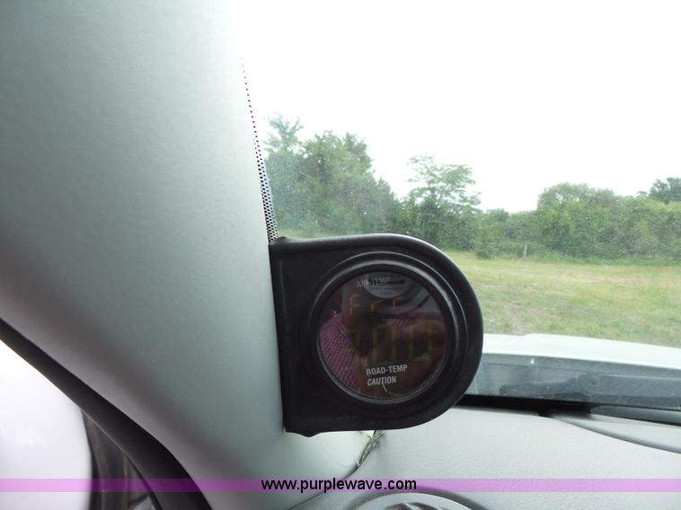 image for item J4051 2005 Ford Explorer SUV