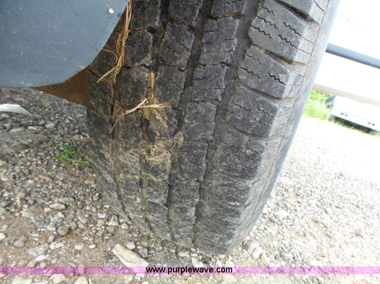 image for item J4051 2005 Ford Explorer SUV