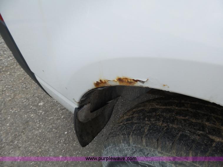 image for item J4051 2005 Ford Explorer SUV