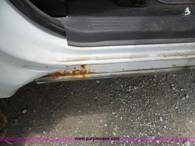 image for item J4051 2005 Ford Explorer SUV