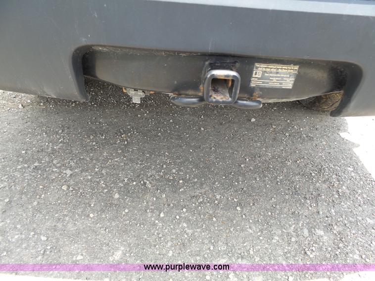 image for item J4051 2005 Ford Explorer SUV