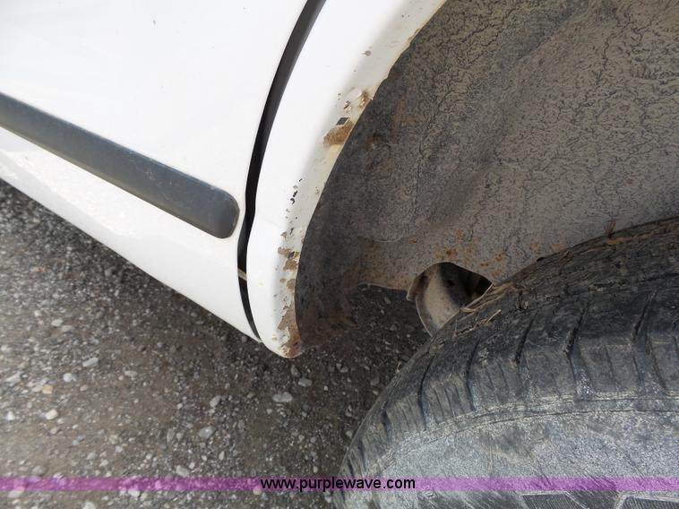 image for item J4051 2005 Ford Explorer SUV