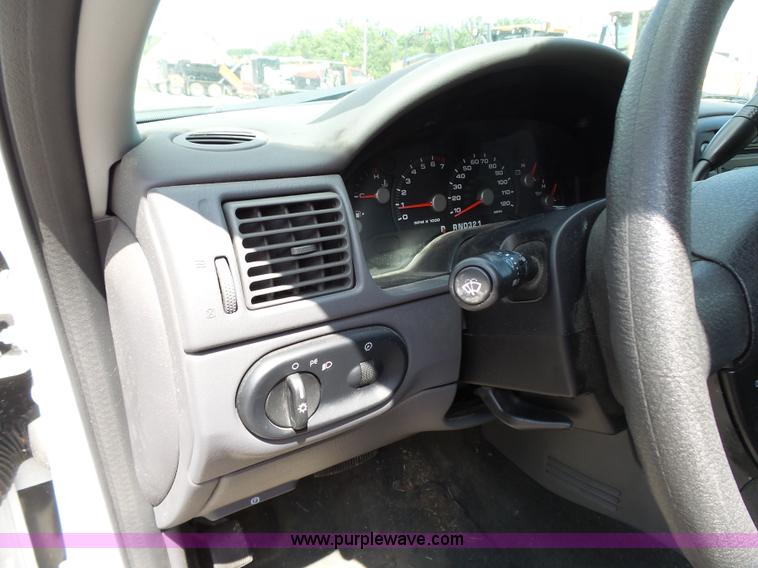 image for item J4055 2005 Ford Explorer SUV