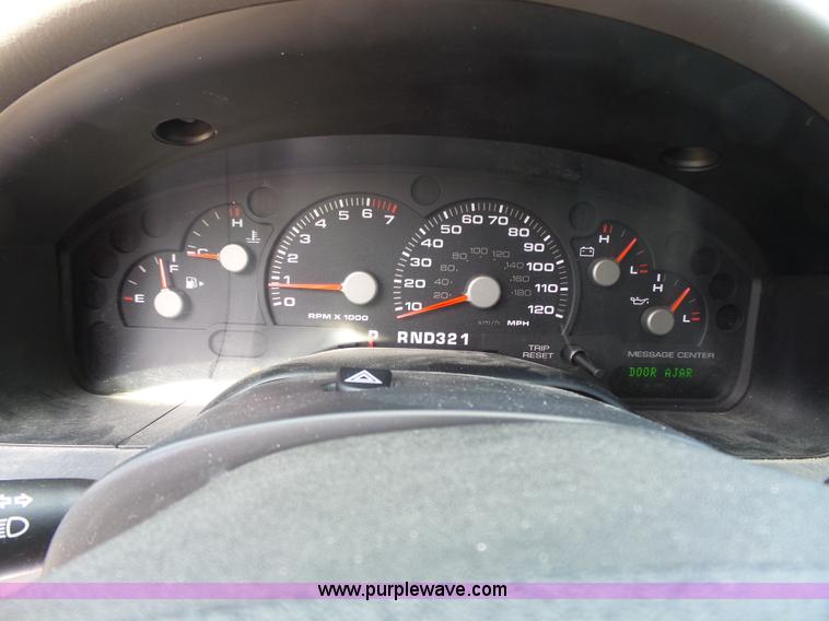 image for item J4055 2005 Ford Explorer SUV