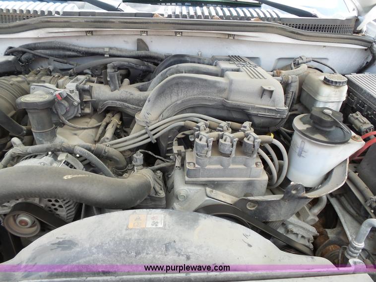 image for item J4055 2005 Ford Explorer SUV