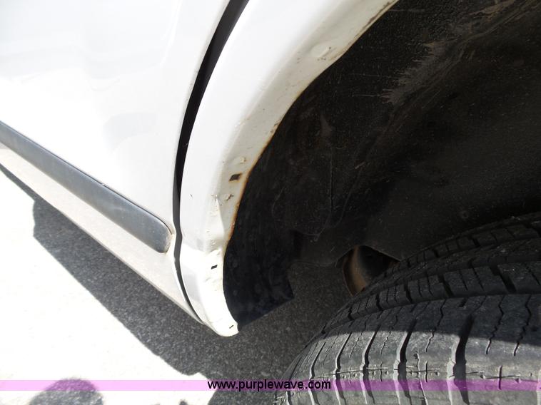 image for item J4055 2005 Ford Explorer SUV