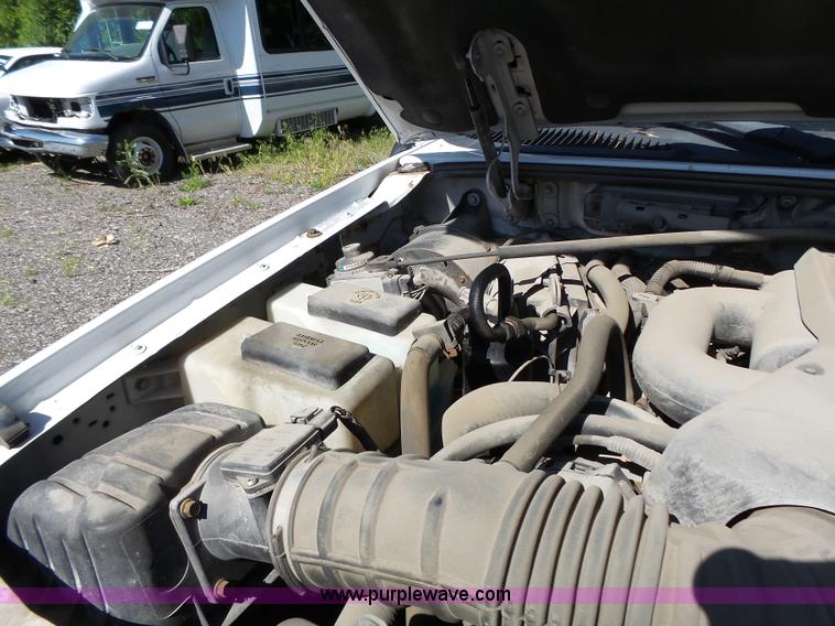 image for item J4071 2000 Ford Explorer SUV