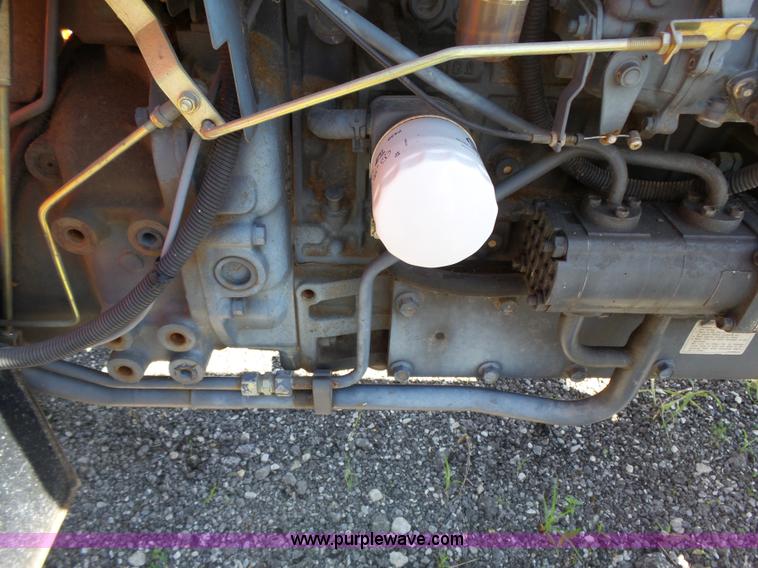 image for item J4076 Kubota M6800 tractor