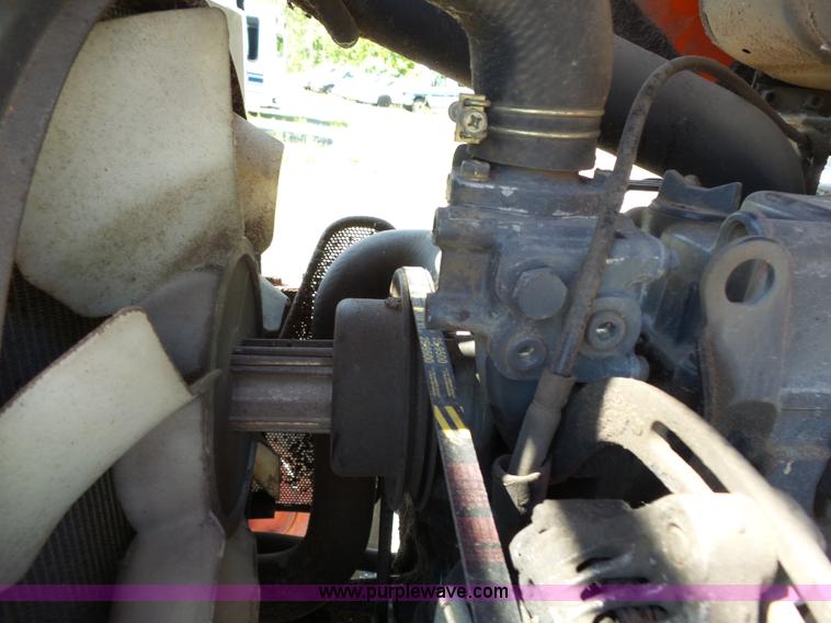 image for item J4076 Kubota M6800 tractor