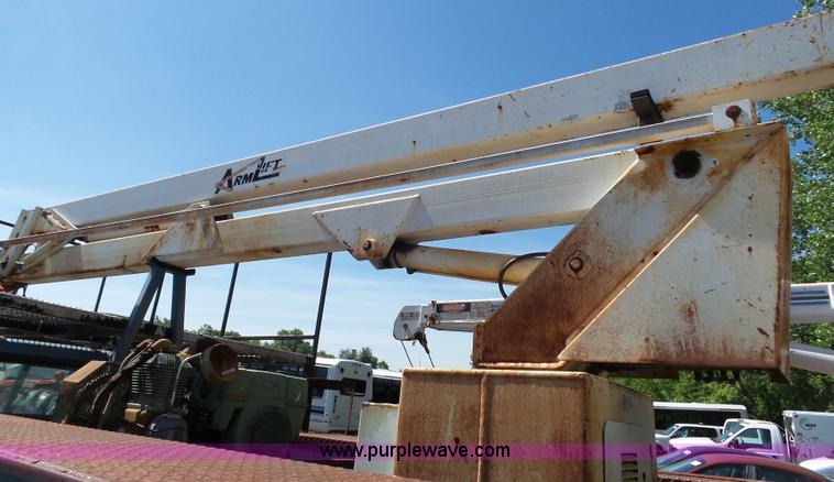 image for item J4077 1992 Ford F450 service truck with crane