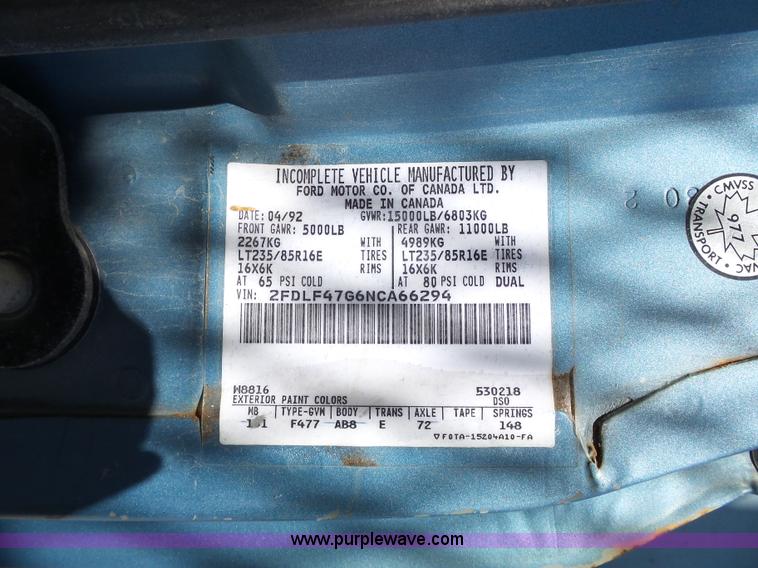 image for item J4077 1992 Ford F450 service truck with crane