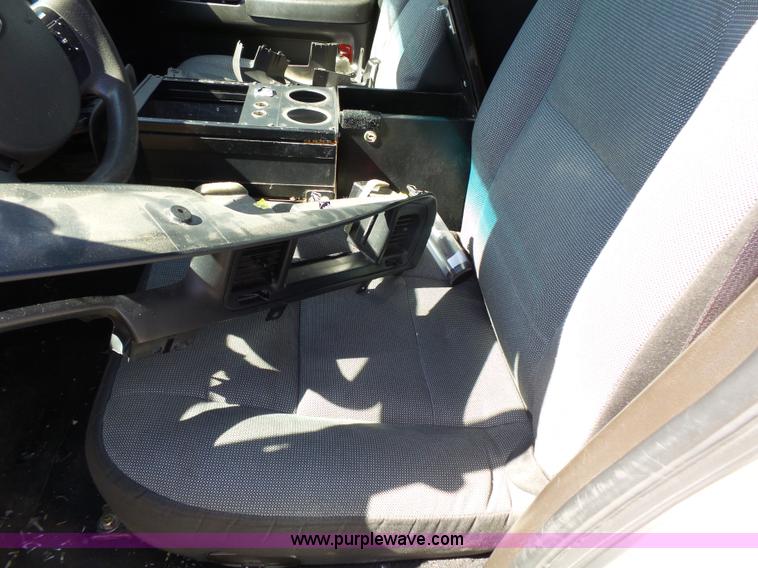 image for item J4078 2008 Ford Crown Victoria Police Interceptor