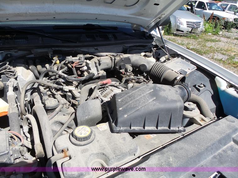 image for item J4078 2008 Ford Crown Victoria Police Interceptor