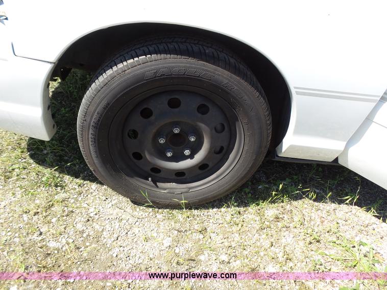 image for item J4078 2008 Ford Crown Victoria Police Interceptor