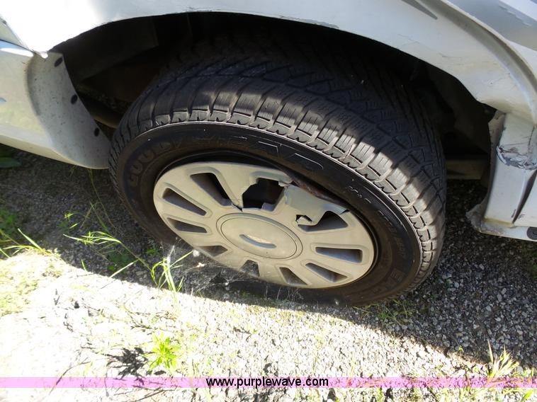 image for item J4078 2008 Ford Crown Victoria Police Interceptor