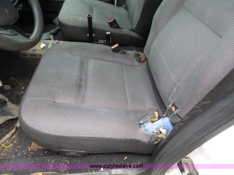 image for item J4080 2006 Ford Crown Victoria