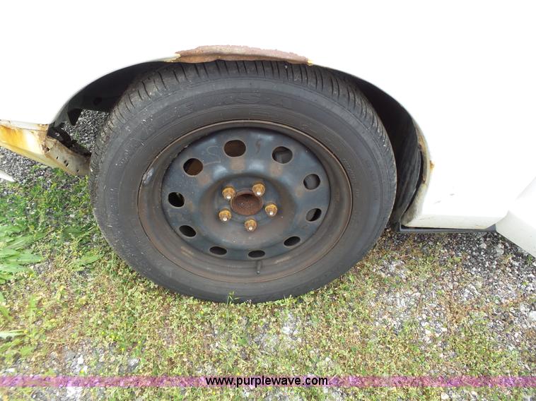 image for item J4080 2006 Ford Crown Victoria