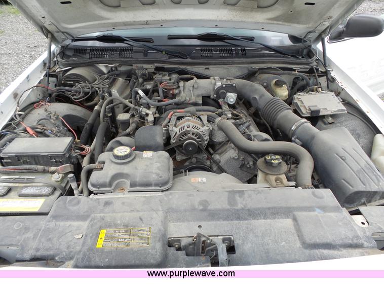 image for item J4080 2006 Ford Crown Victoria