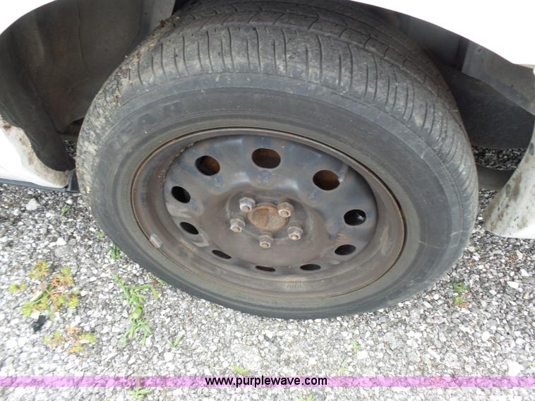 image for item J4080 2006 Ford Crown Victoria