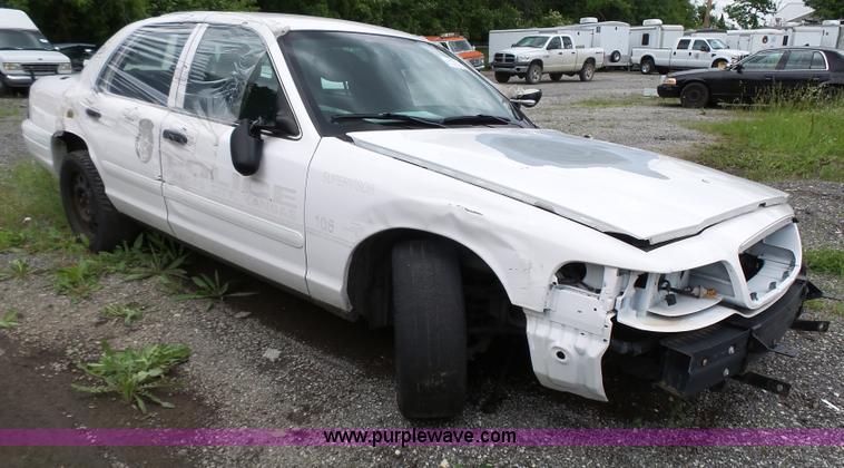 image for item J4081 2008 Ford Crown Victoria Police Interceptor