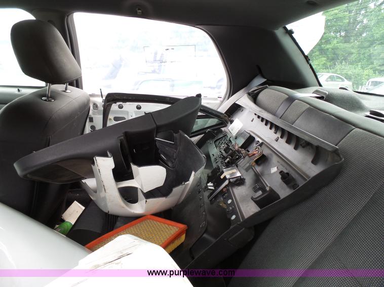 image for item J4081 2008 Ford Crown Victoria Police Interceptor