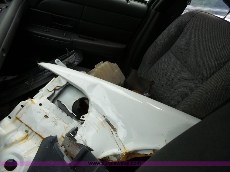 image for item J4081 2008 Ford Crown Victoria Police Interceptor