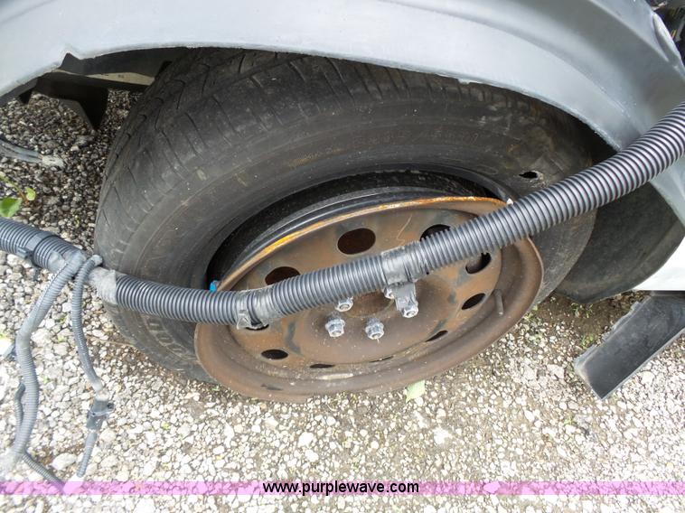 image for item J4081 2008 Ford Crown Victoria Police Interceptor