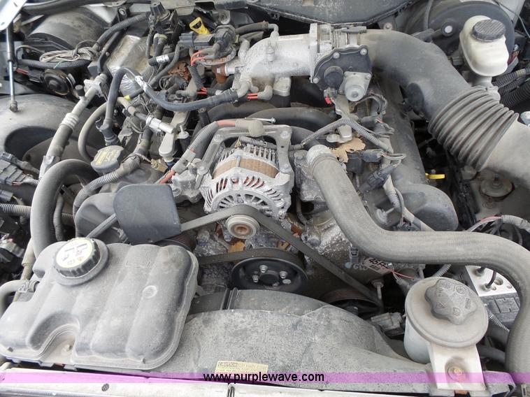 image for item J4081 2008 Ford Crown Victoria Police Interceptor