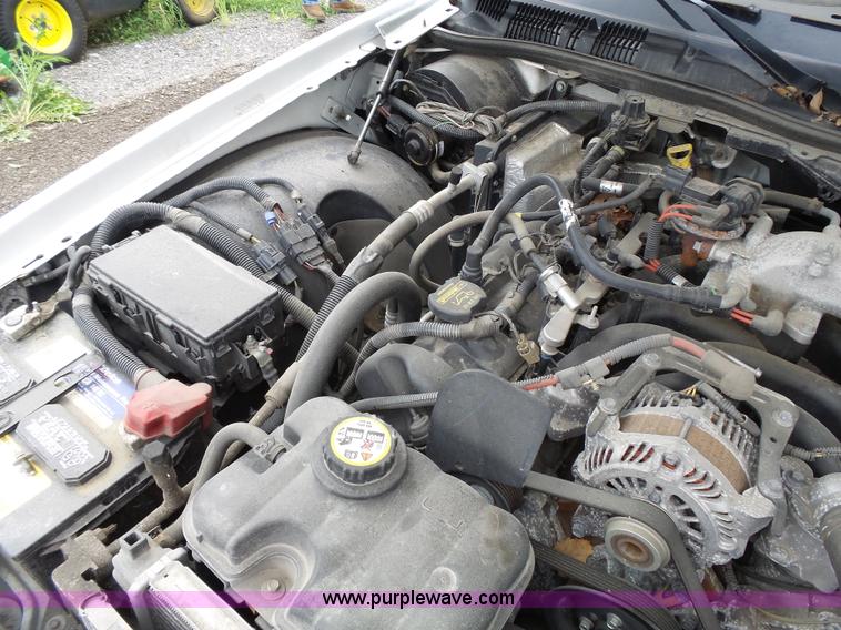 image for item J4081 2008 Ford Crown Victoria Police Interceptor