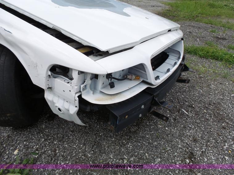 image for item J4081 2008 Ford Crown Victoria Police Interceptor