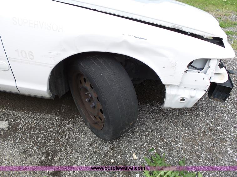 image for item J4081 2008 Ford Crown Victoria Police Interceptor