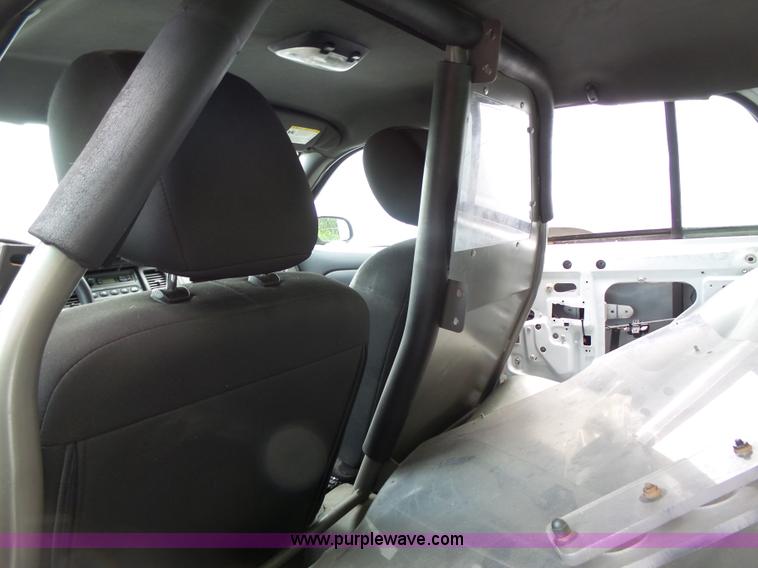 image for item J4082 2011 Ford Crown Victoria Police Interceptor
