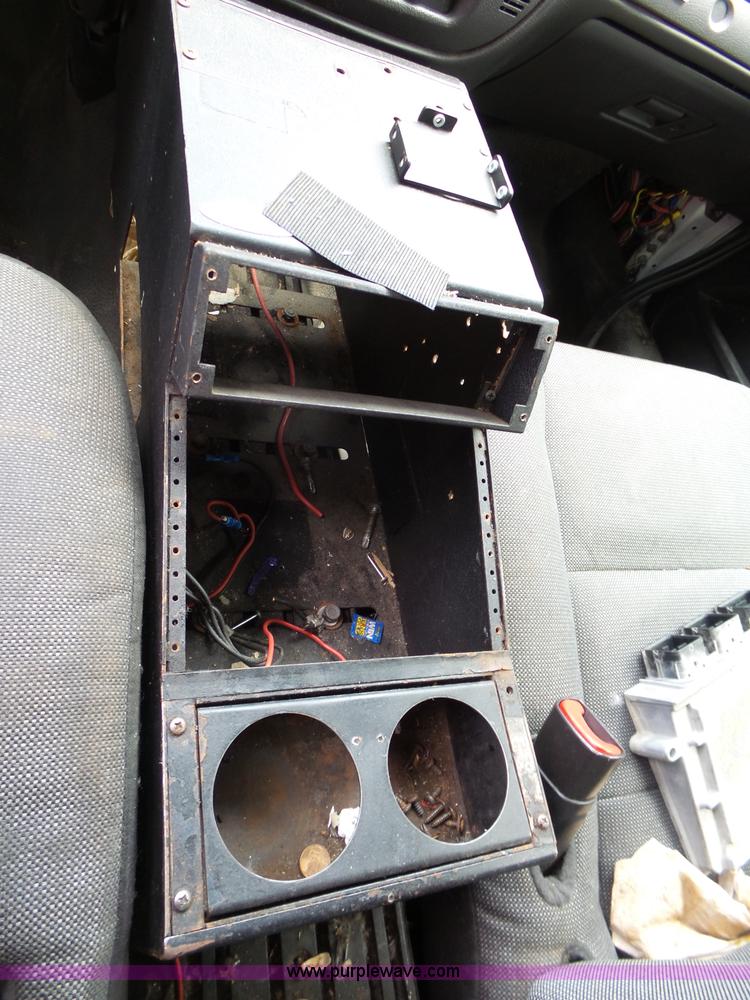 image for item J4082 2011 Ford Crown Victoria Police Interceptor