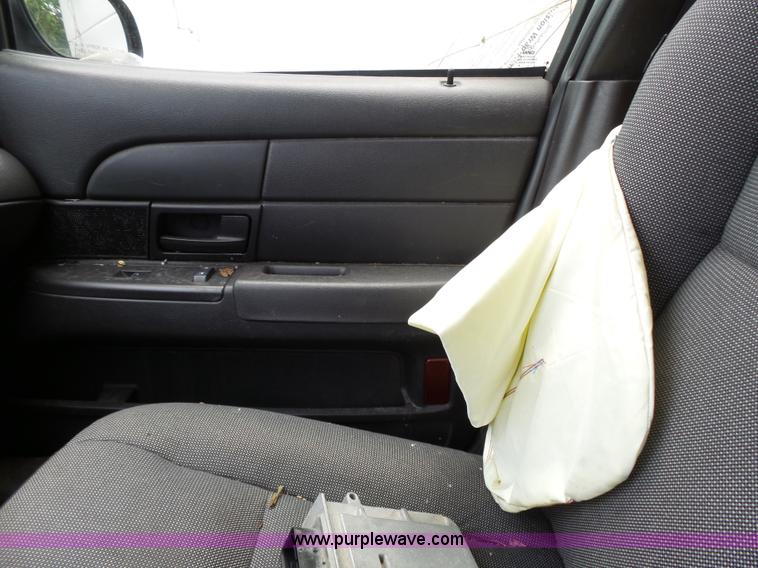 image for item J4082 2011 Ford Crown Victoria Police Interceptor