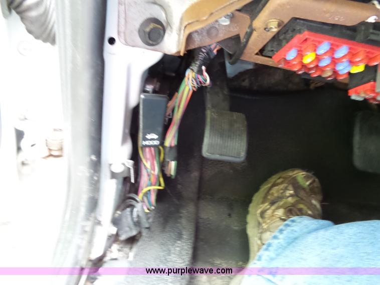 image for item J4082 2011 Ford Crown Victoria Police Interceptor