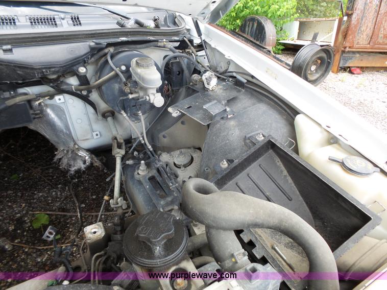 image for item J4082 2011 Ford Crown Victoria Police Interceptor