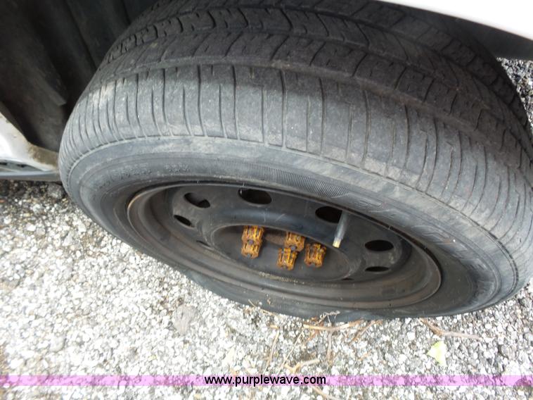 image for item J4082 2011 Ford Crown Victoria Police Interceptor